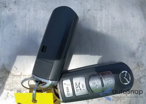 2018 Mazda Mazda6 Touring z USA, uszkodzony, nr VIN JM1GL1VM7J1329717